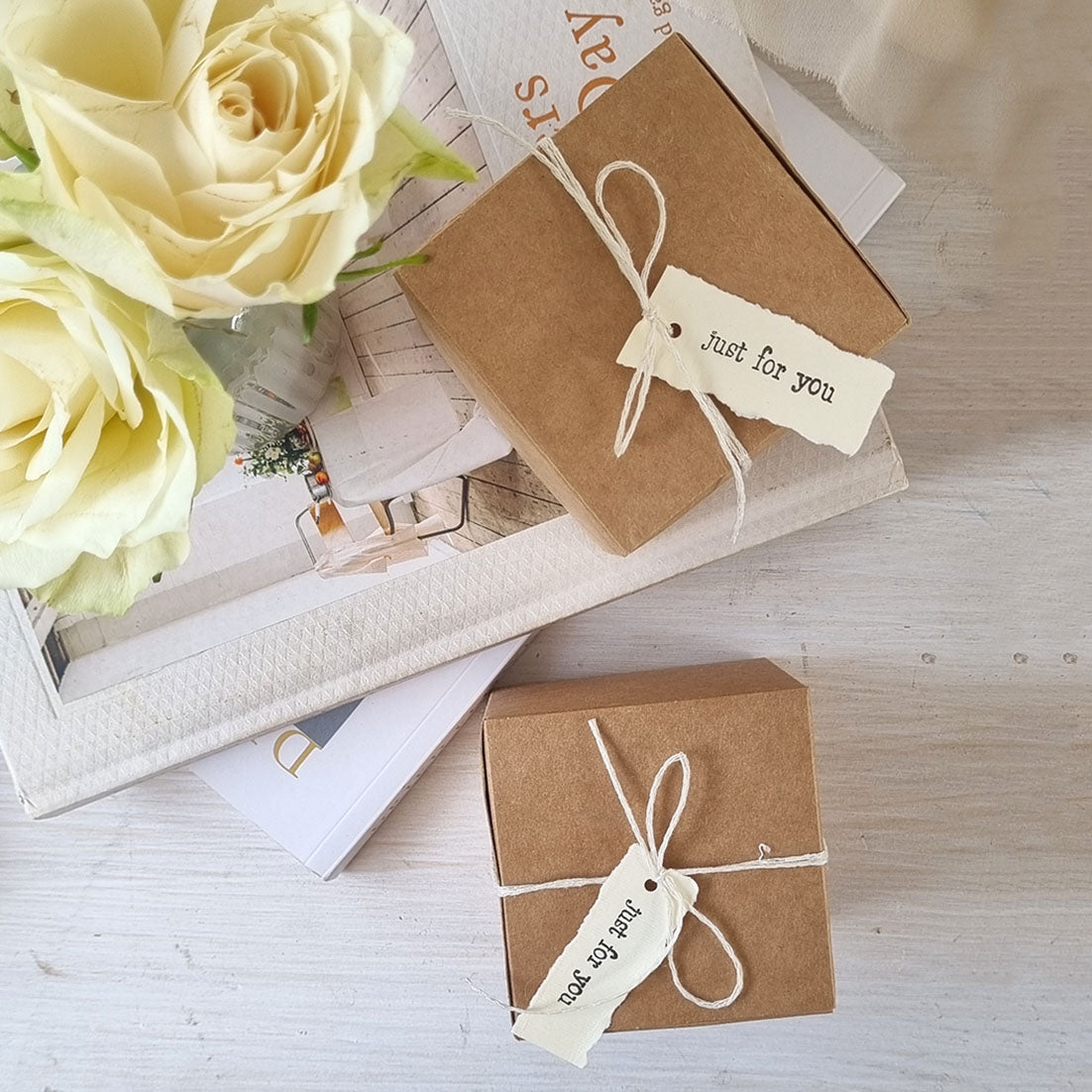 Candela Artigianale in Cera di Soia – Design Floreale