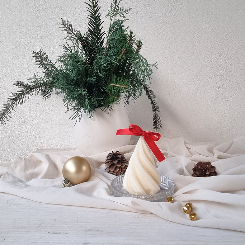 Candela Artigianale in Cera di Soia – Albero di Natale Moderno