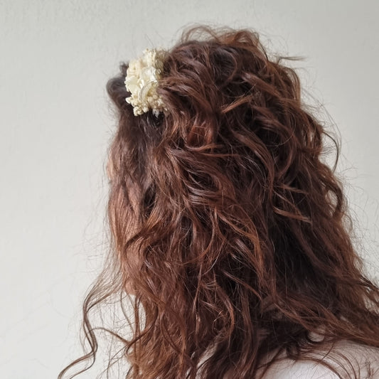 Cerchietto per capelli con fiori essiccati