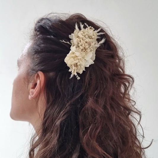 Fermaglio per capelli con fiori essiccati
