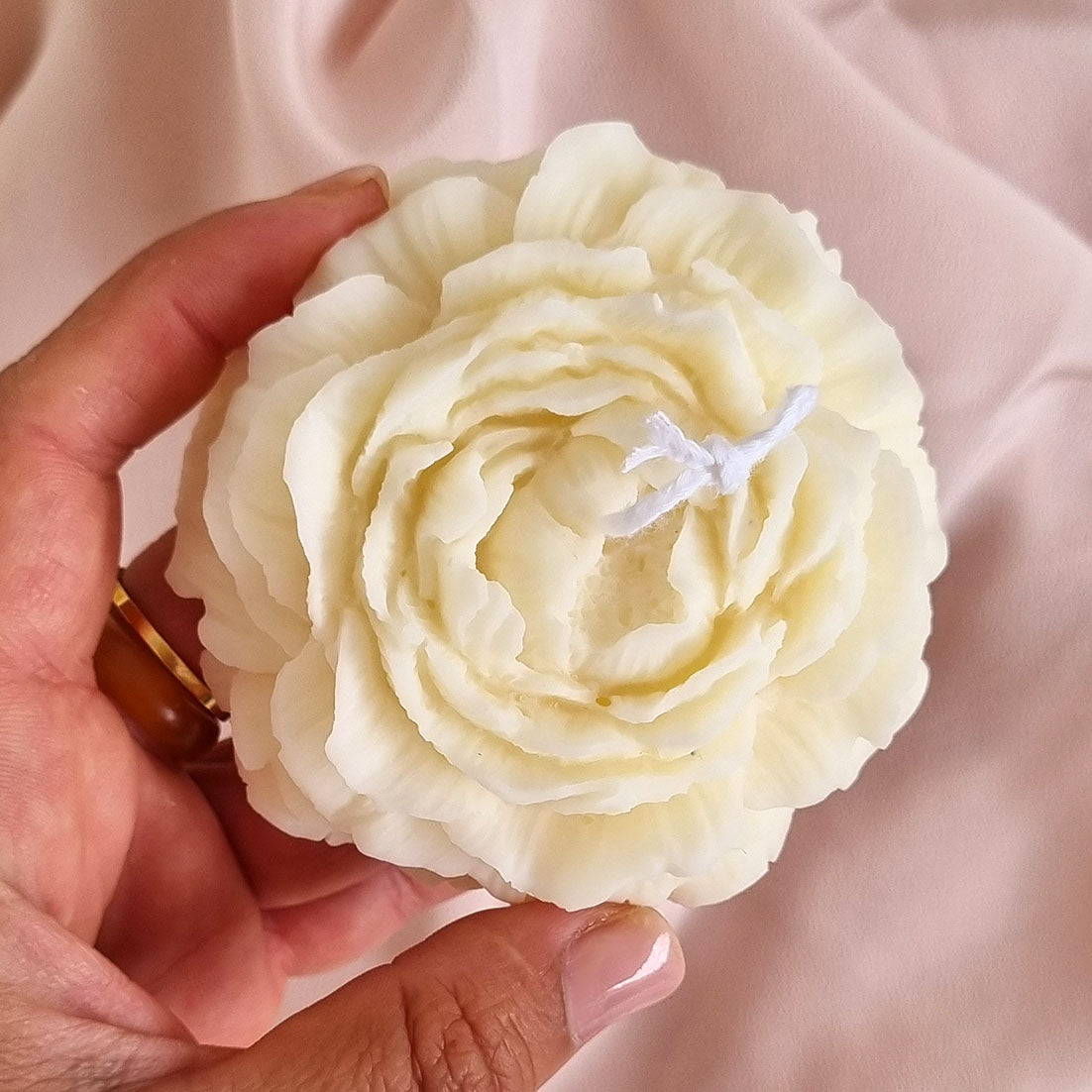 Candela Peonia in Cera di Soia – Candela Artigianale di Design