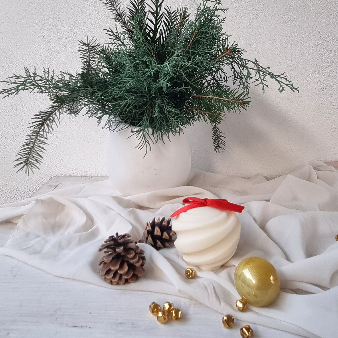 Candela Artigianale in Cera di Soia – Design Moderno- Candela Sferica