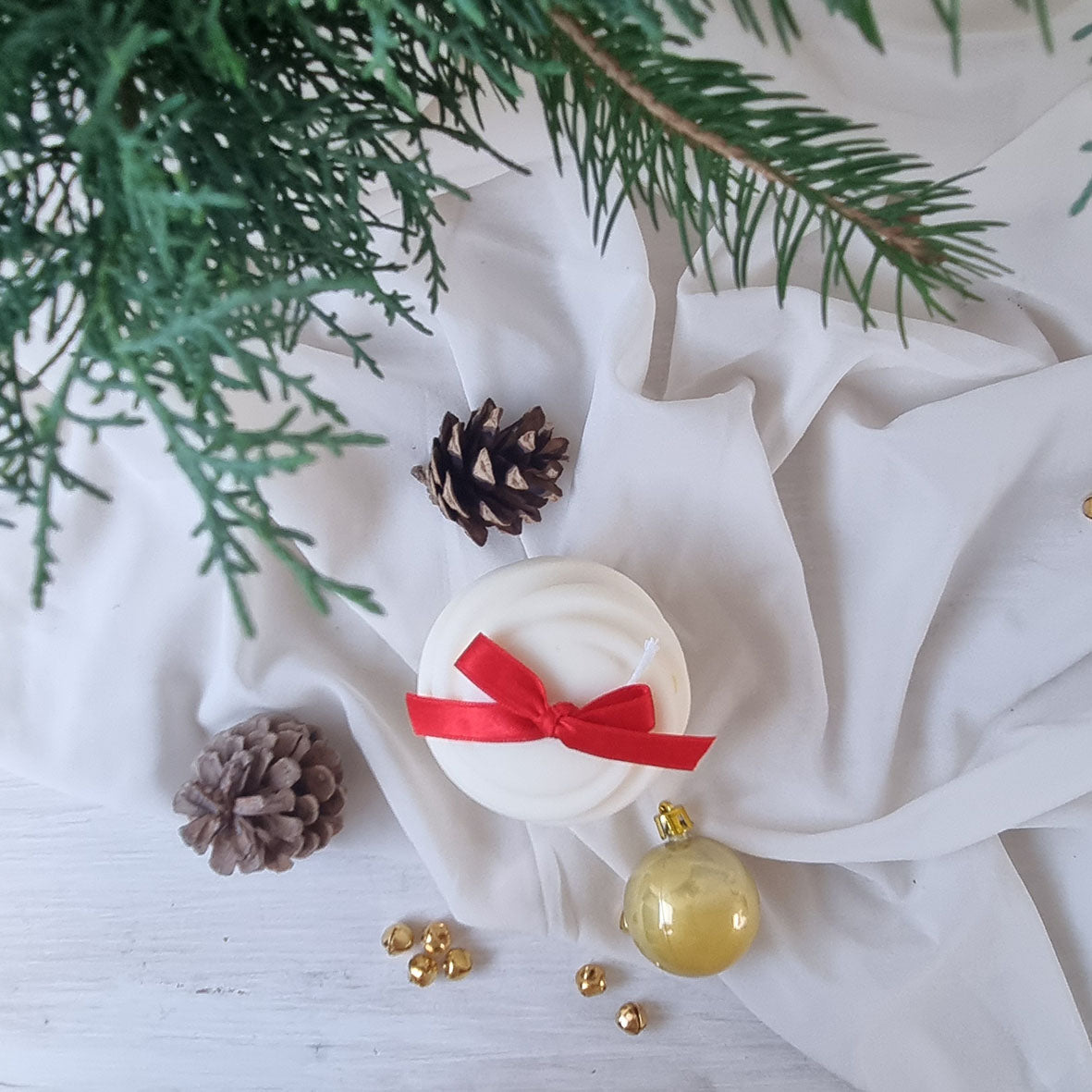 Candela Artigianale in Cera di Soia – Design Moderno- Candela Sferica